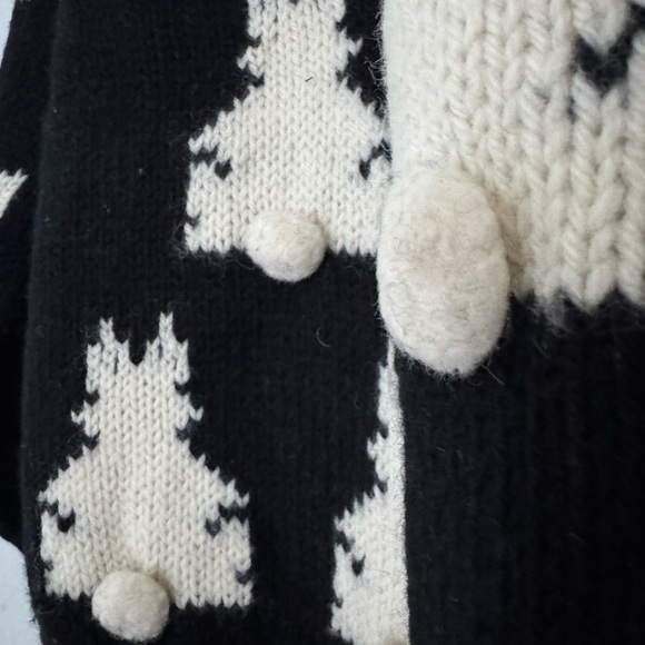 100% Peruvian Wool Bunny Sweater, Size S—dangerously cute - Picture 3 of 5